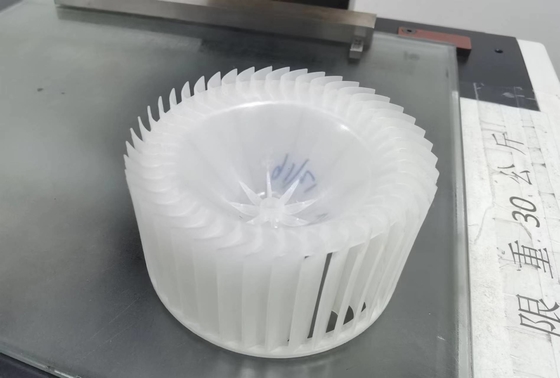 Polaco ventoso 0.01m m de la fan del HDPE del moldeo por inyección para la máquina ventosa