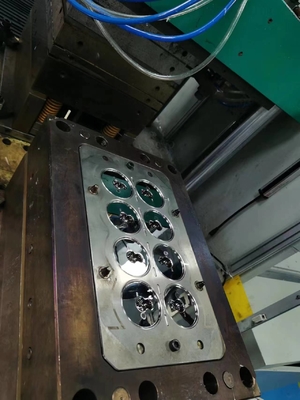 Cavidad múltiple plástica del CNC EDM del moldeo a presión del silicón líquido LSR