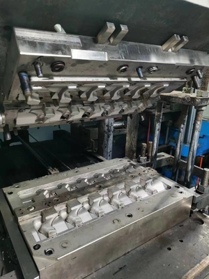 Cavidad múltiple plástica del CNC EDM del moldeo a presión del silicón líquido LSR